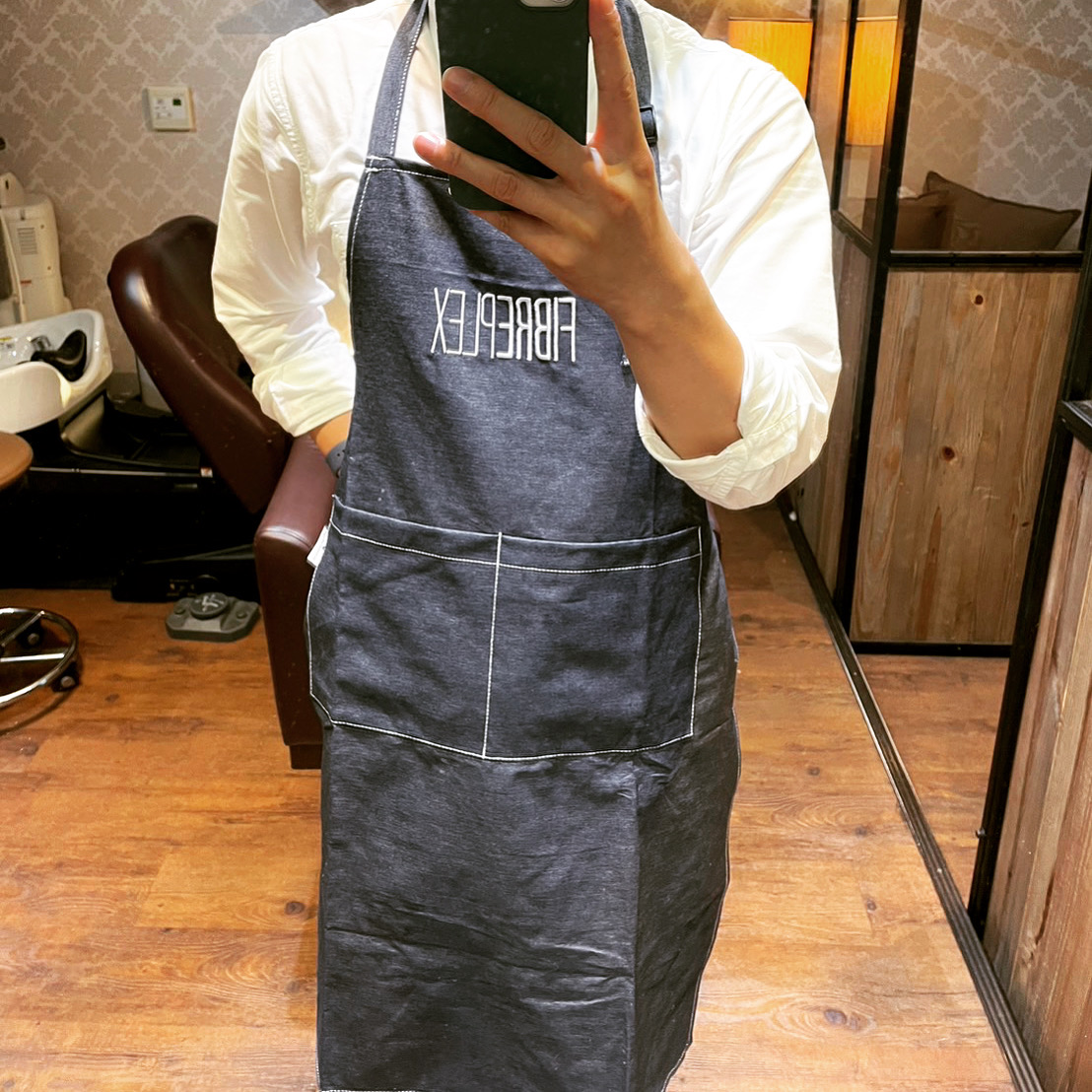 ファイバープレックスカラーエプロン♪♪♪ - LIVING HAIR SALON